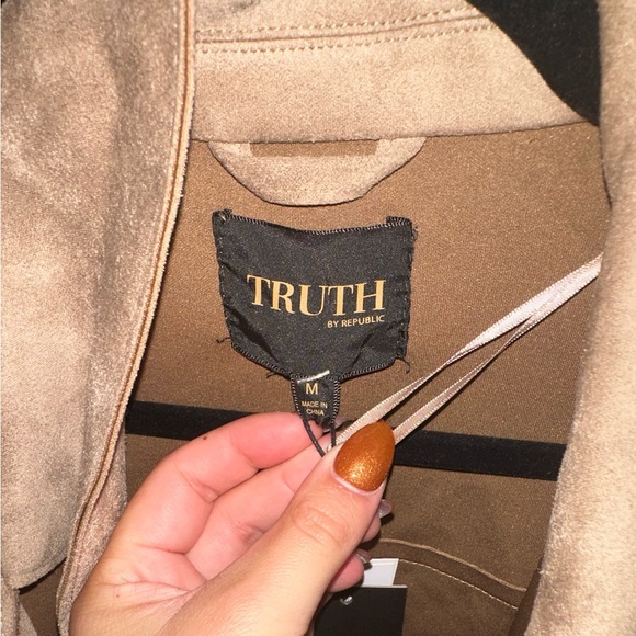 Tan Jacket - Picture 3 of 3